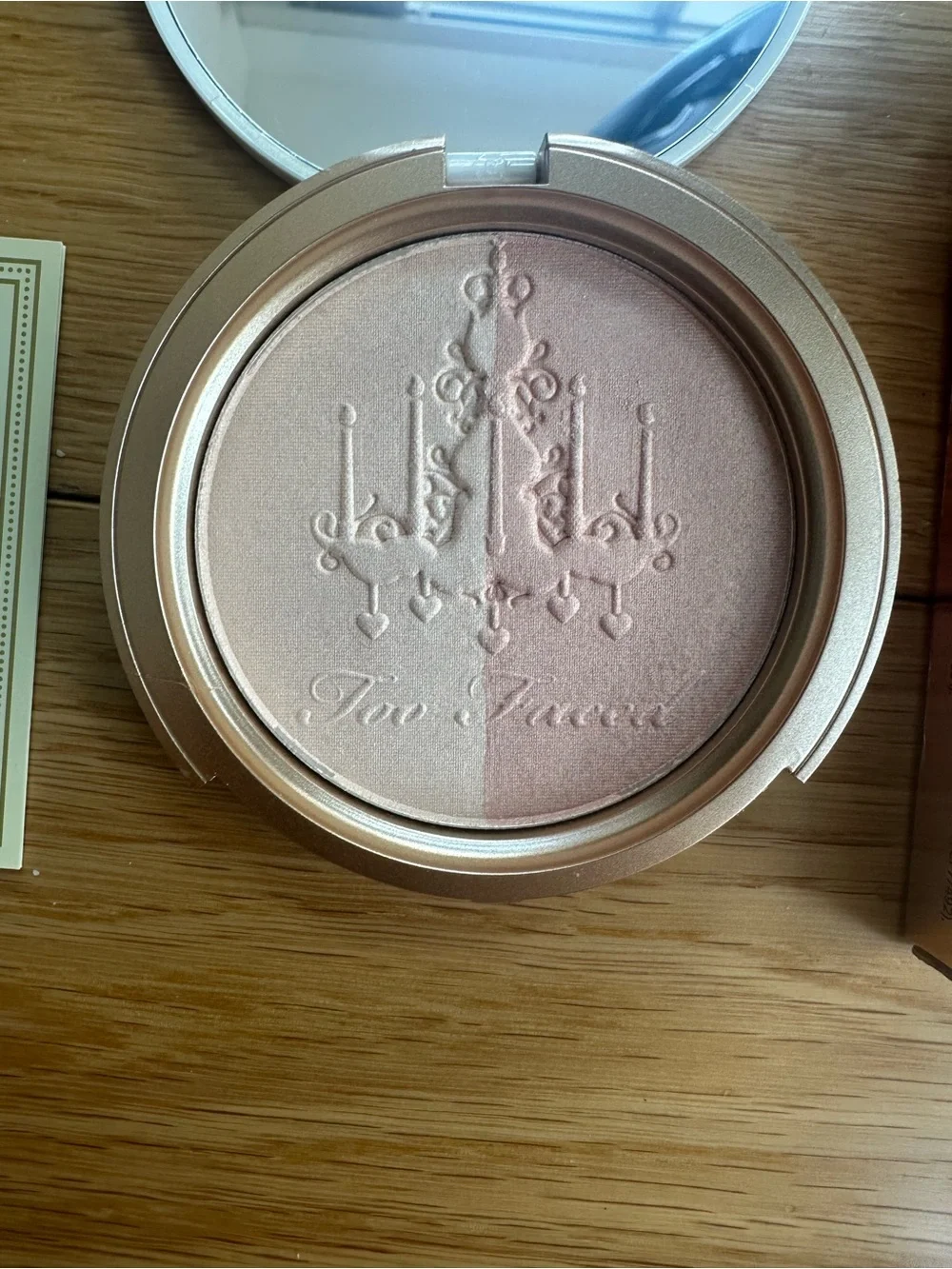 Too Faced Candlelight Glow Highlighter Duo - Champagne & Light Rose